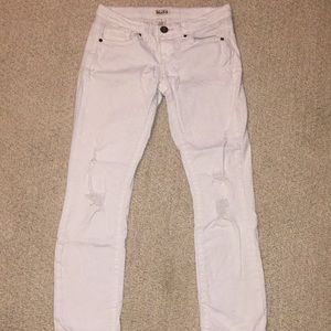 Women’s white jeans
